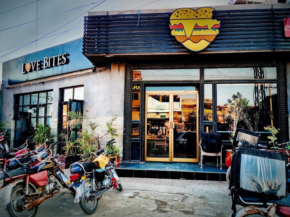 Sargodha Road frontage — Love Bites Chiniot
